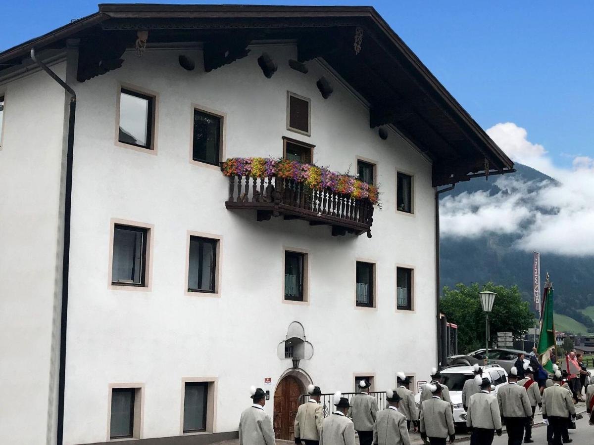 Apartment Building, Fügen Dış mekan fotoğraf